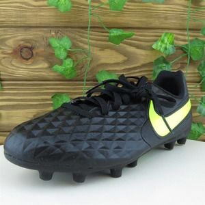 Nike Boys Cleat Shoes Athletic Black Synthetic Lace Up Size Y‎ 5.5 Medium